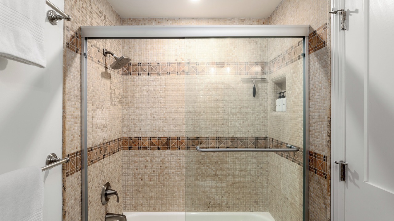 Photo of Bathroom in South Mission Beach