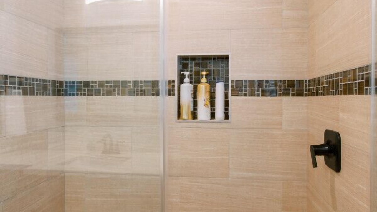 Photo of Bathroom in Harbor