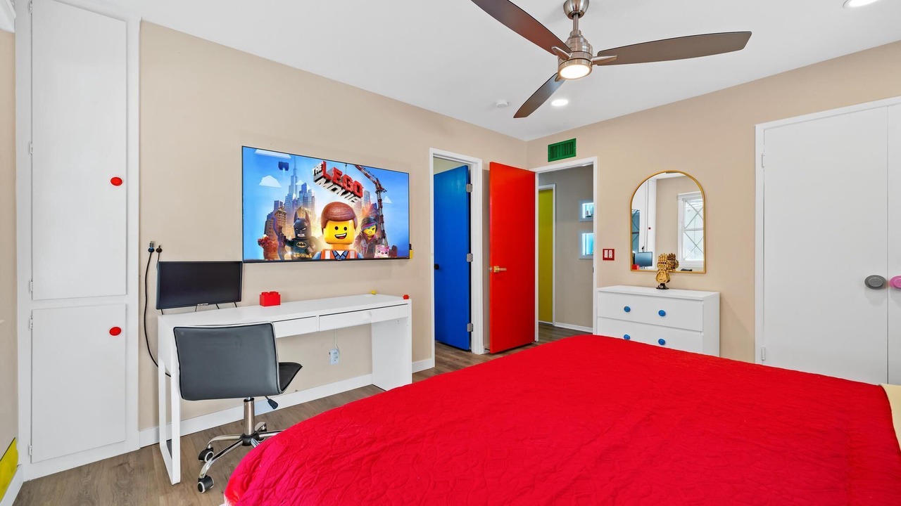 Photo of Bedroom in Anaheim Resort