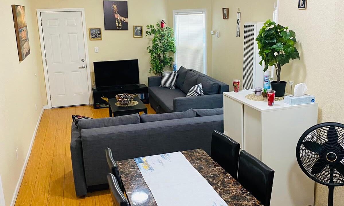Photo of Livingroom in Hoover - Foster