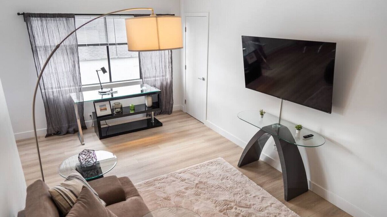 Photo of Bedroom in NoHo Arts District
