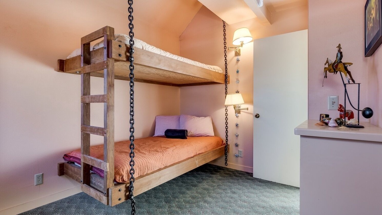 Photo of Bedroom in Bear Valley