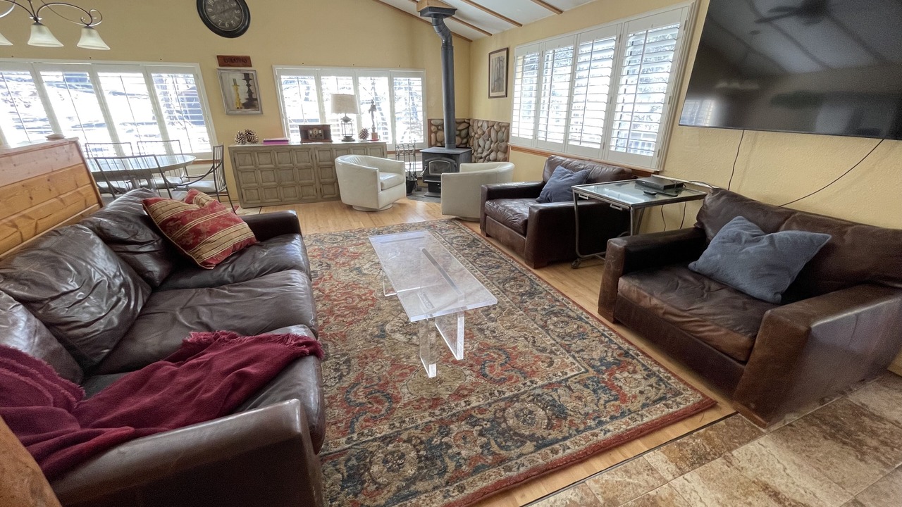 Photo of Livingroom in Tehachapi