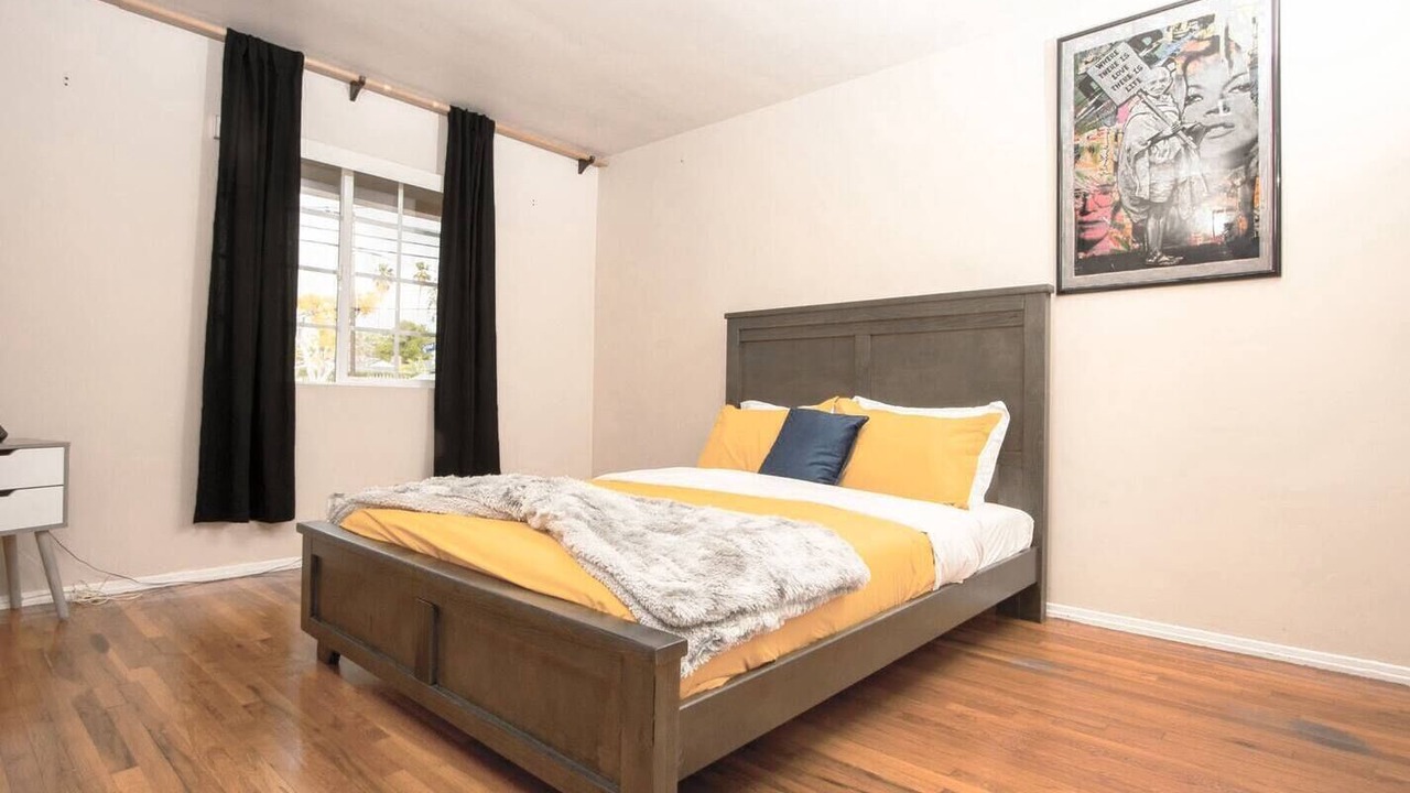 Photo of Bedroom in Van Nuys