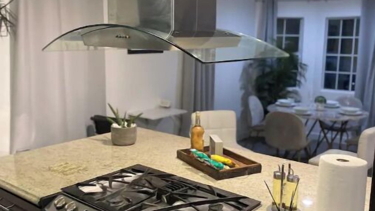 Photo of Kitchen in South Gate