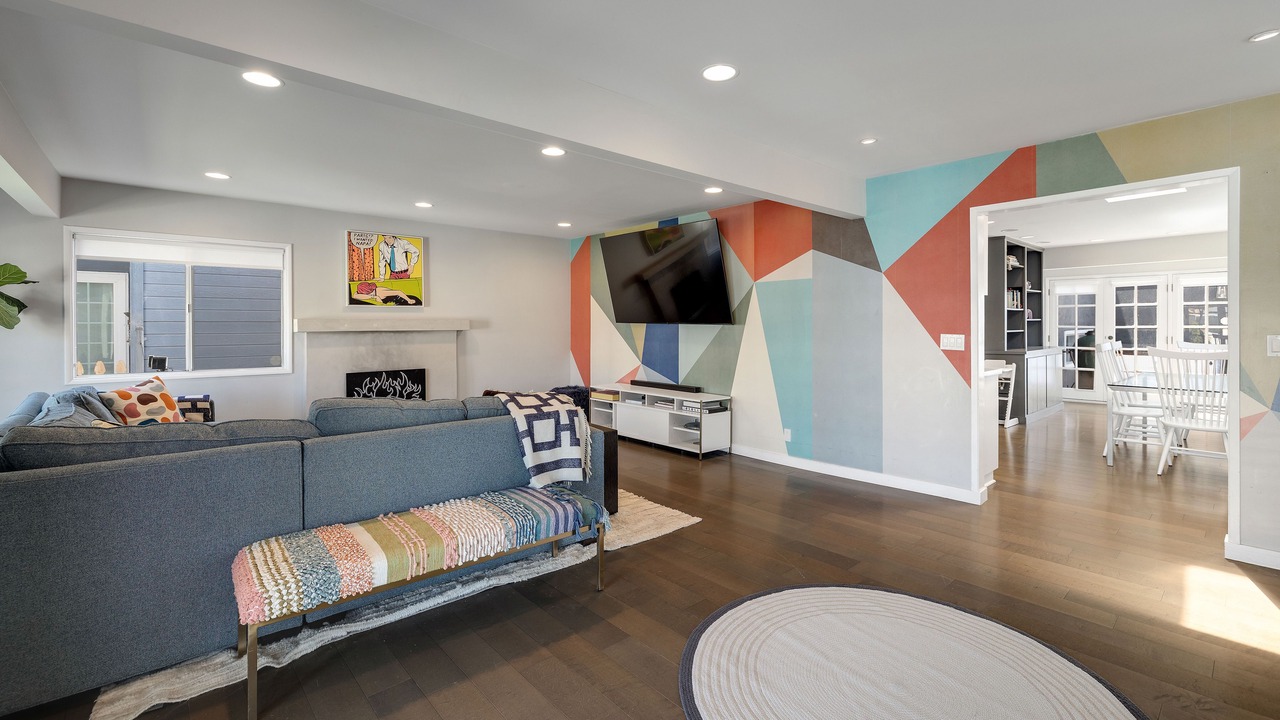 Photo of Livingroom in Hill Section
