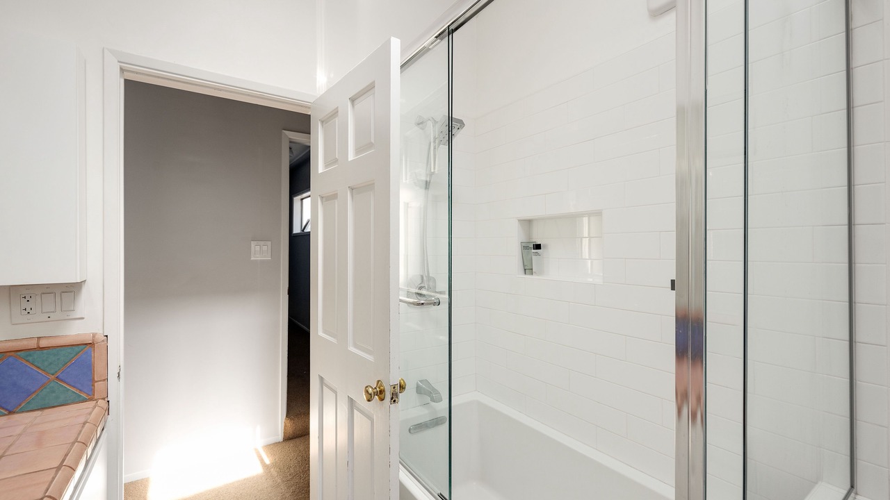 Photo of Bathroom in Hill Section
