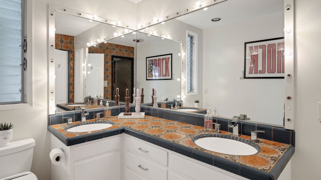 Photo of Bathroom in Hill Section