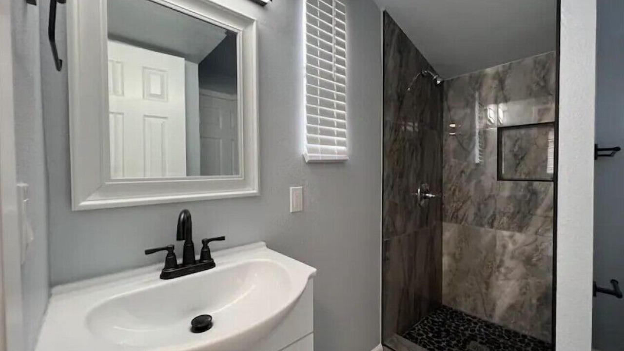 Photo of Bathroom in Glendale