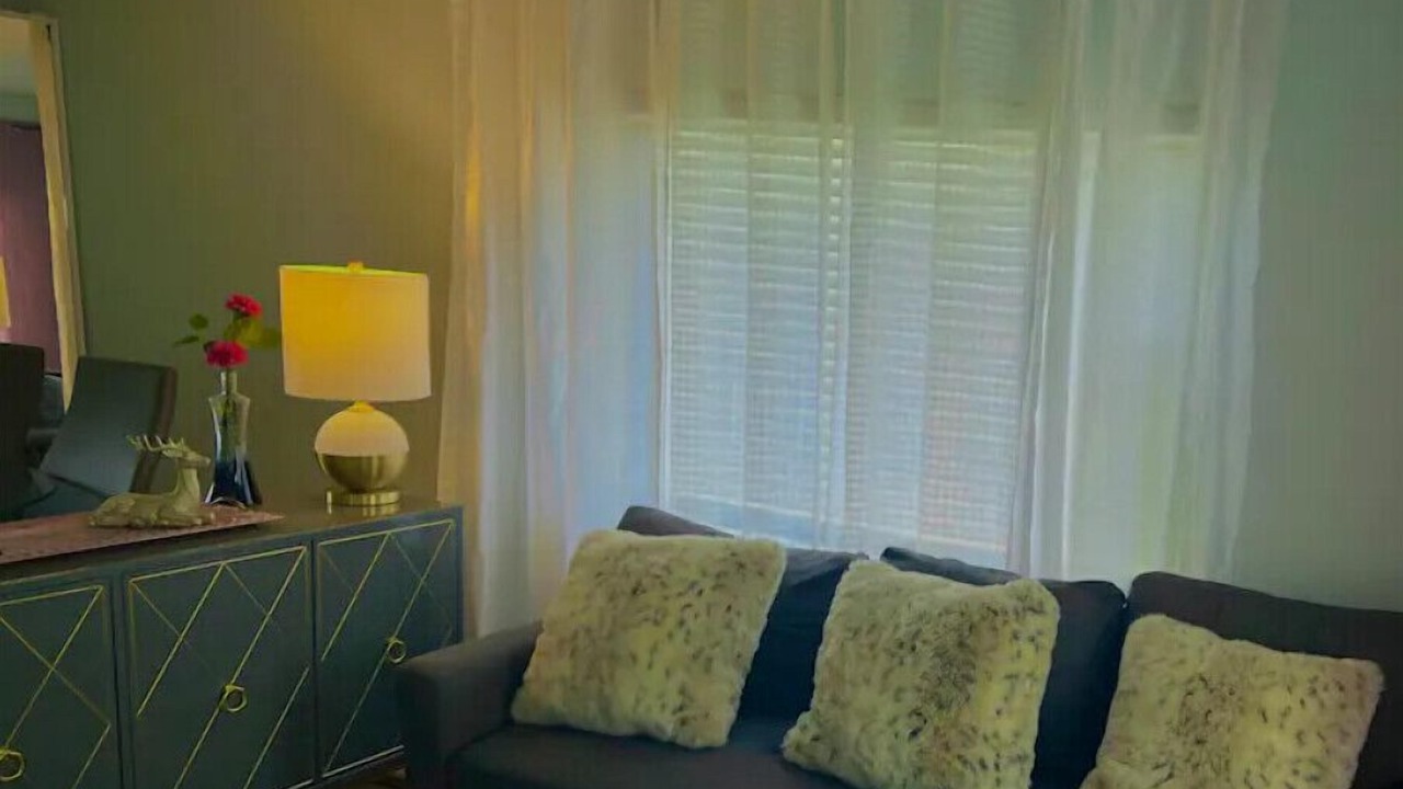 Photo of Livingroom in Glendale