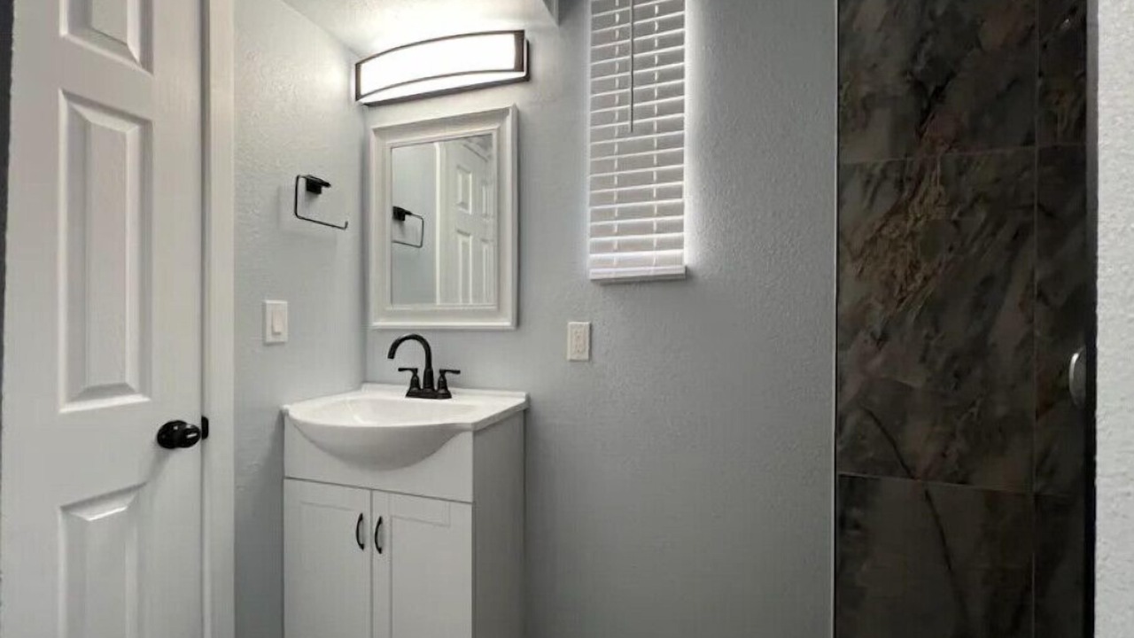 Photo of Bathroom in Glendale
