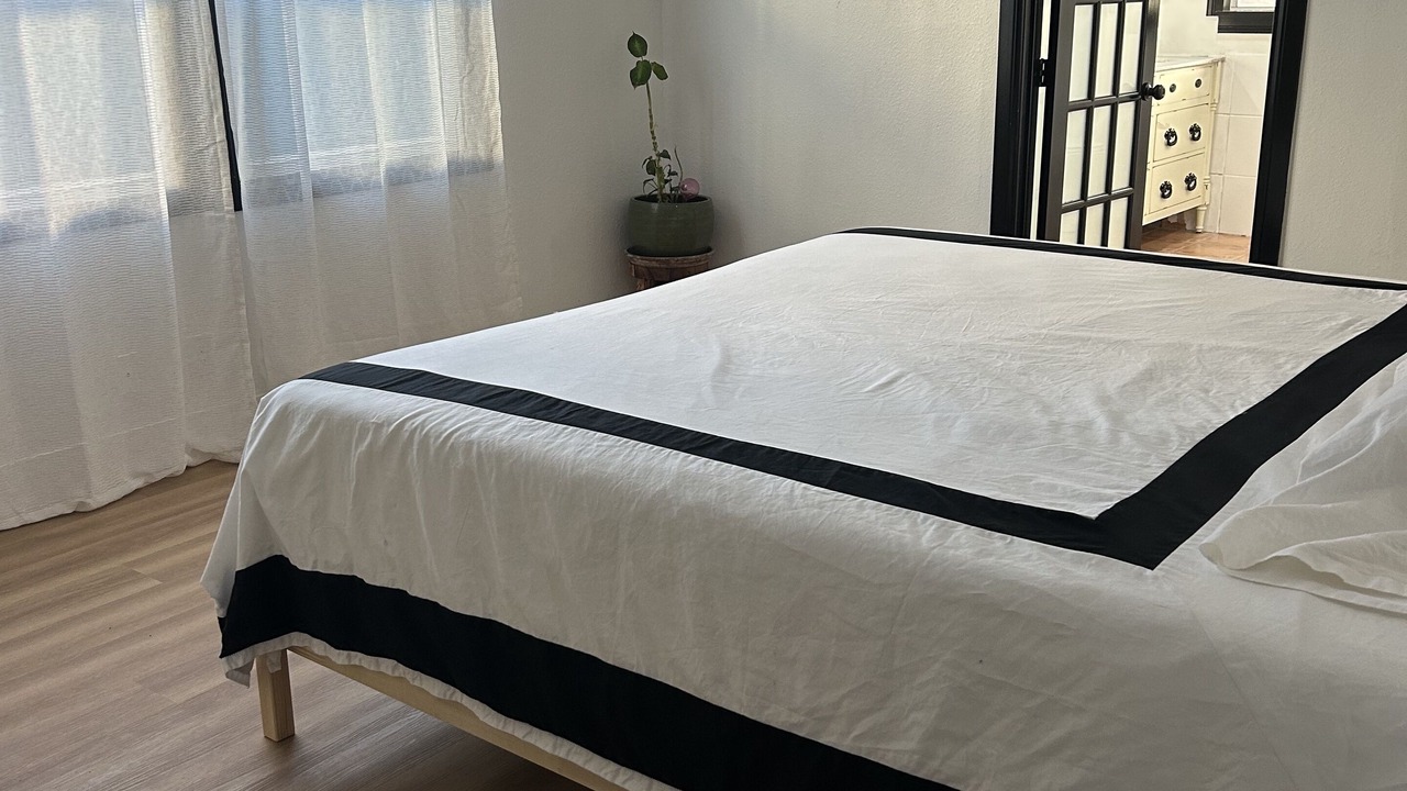 Photo of Bedroom in North Long Beach