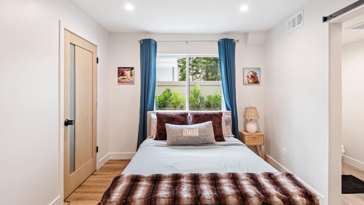 Photo of Bedroom in Sherman Oaks