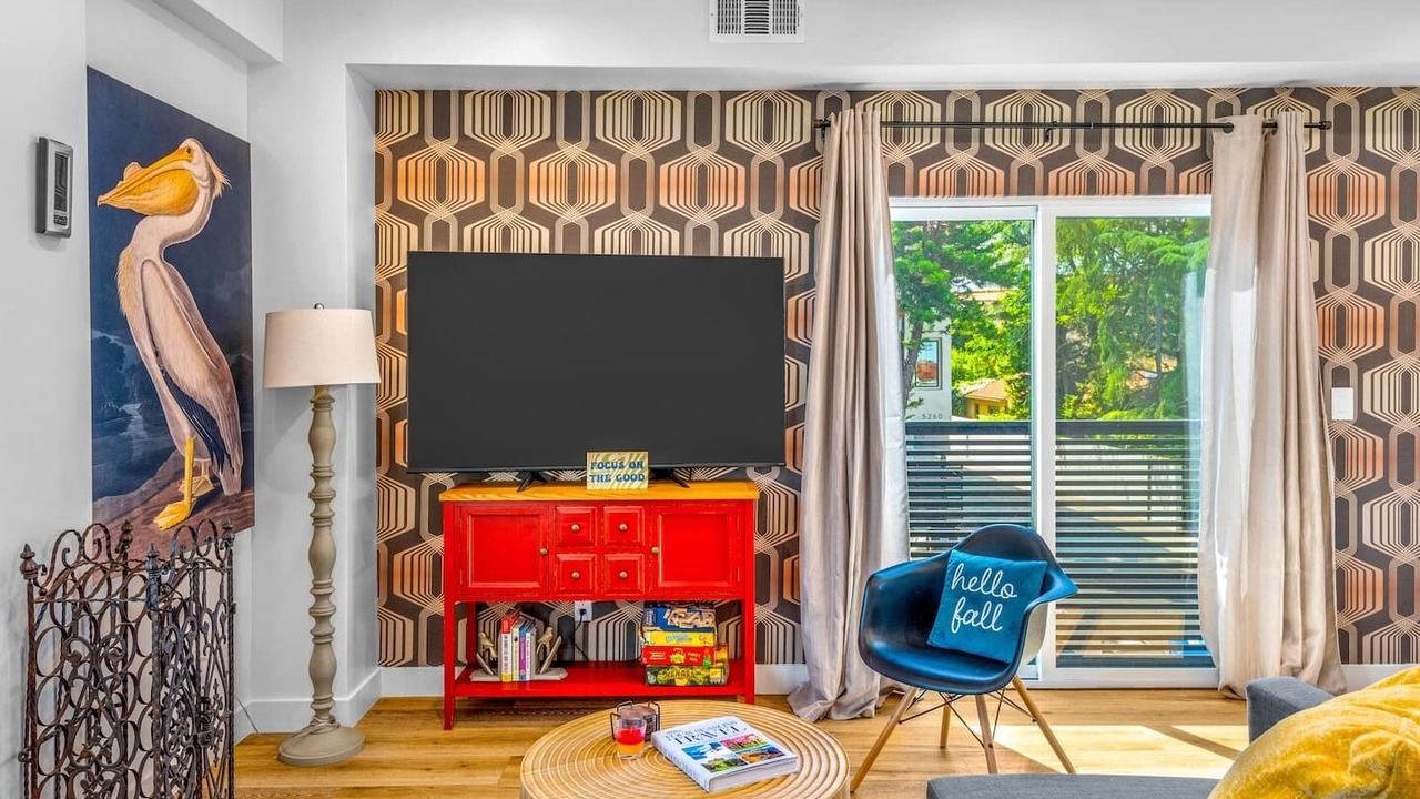 Photo of Livingroom in Sherman Oaks