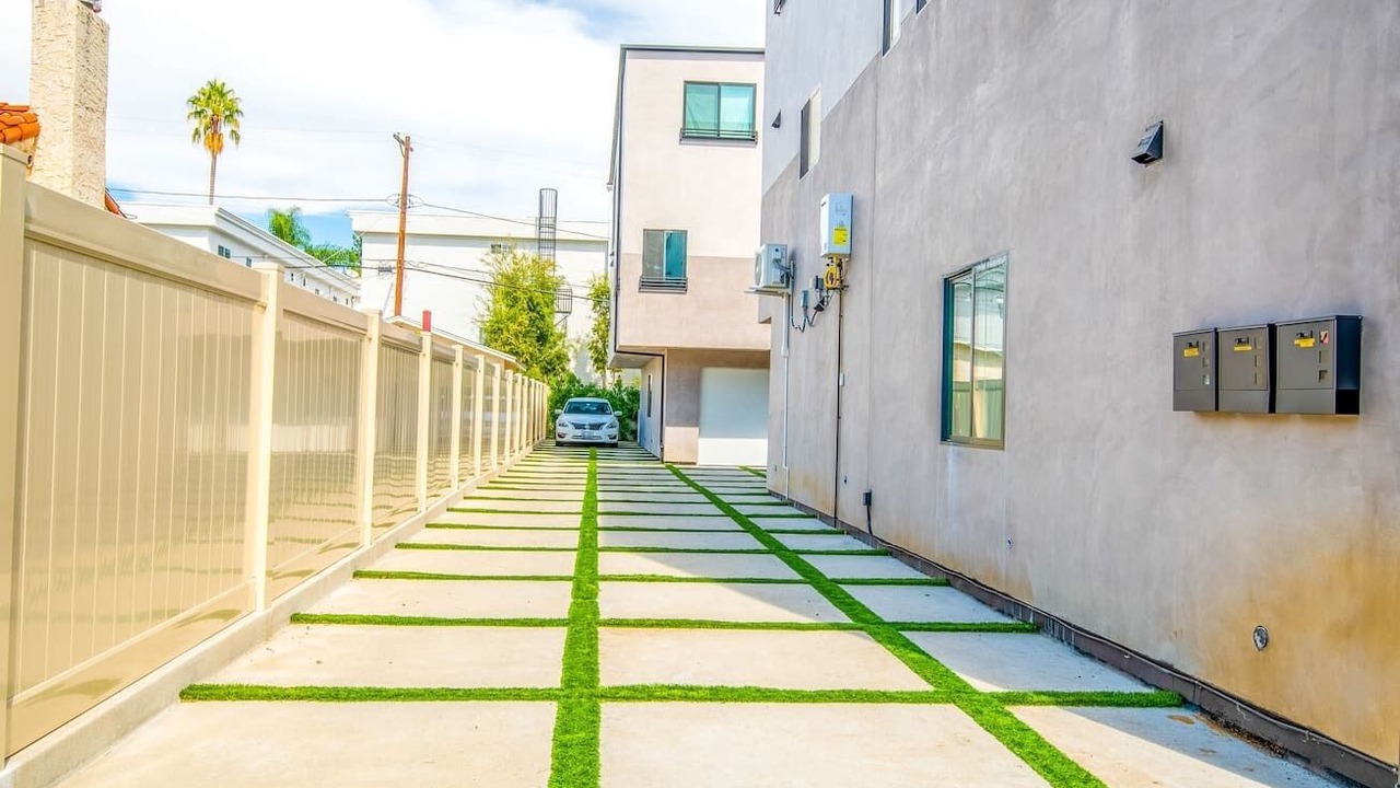 Photo of Outdoor in Sherman Oaks