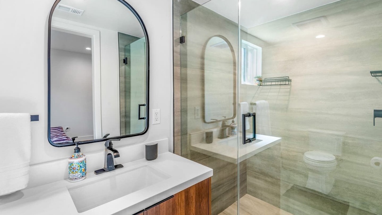 Photo of Bathroom in Sherman Oaks