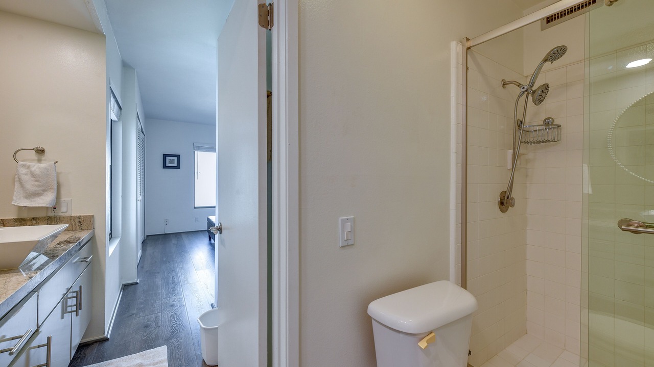 Photo of Bathroom in Sunrise Vista Chino