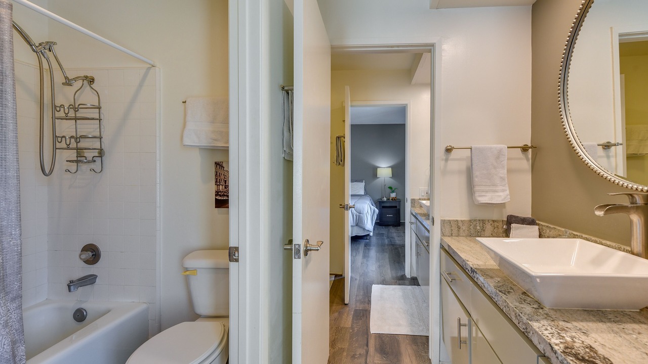 Photo of Bathroom in Sunrise Vista Chino