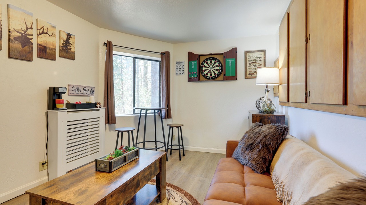 Photo of Livingroom in Nevada City