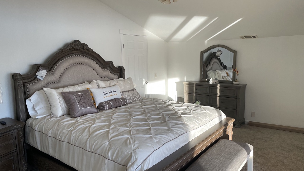 Photo of Bedroom in Lake Elsinore