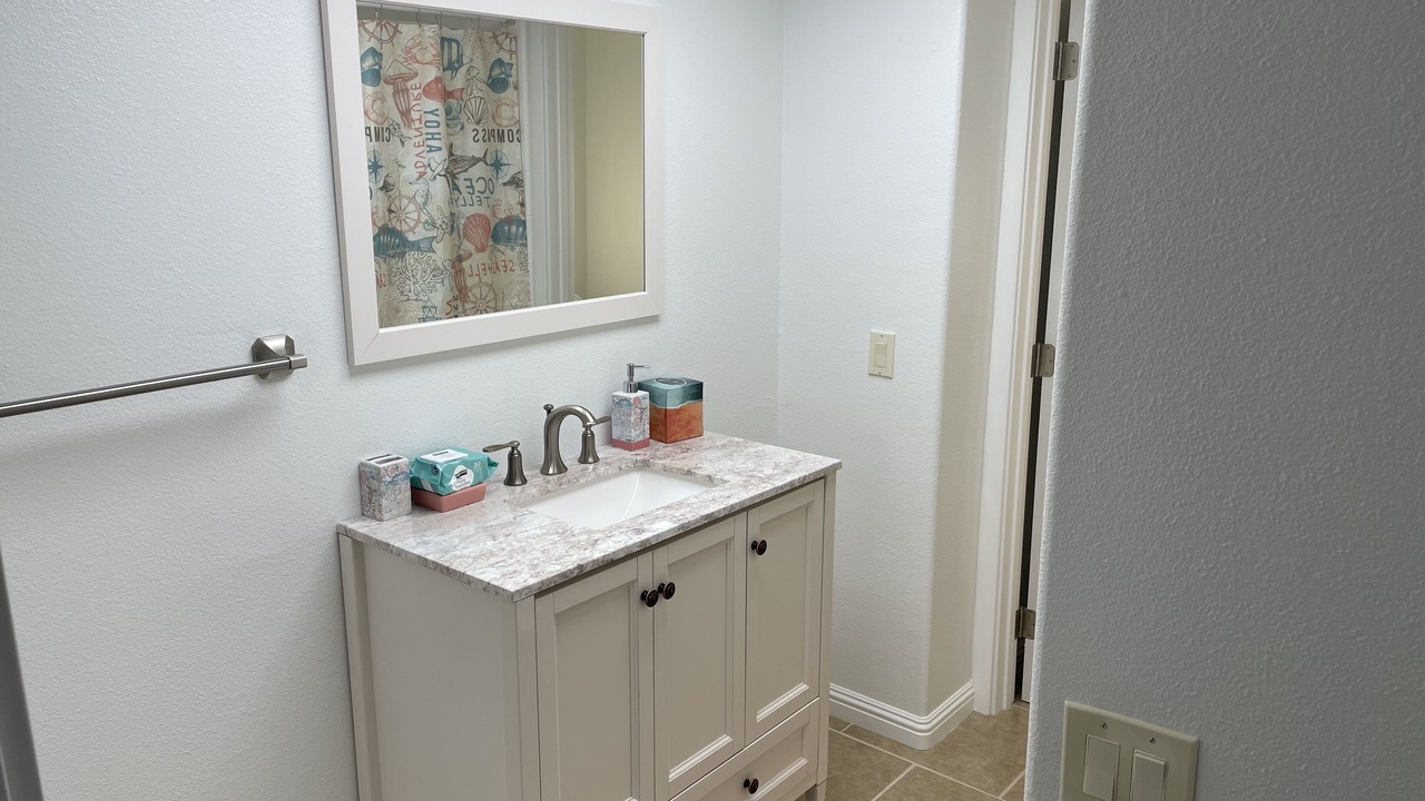 Photo of Bathroom in Lake Elsinore