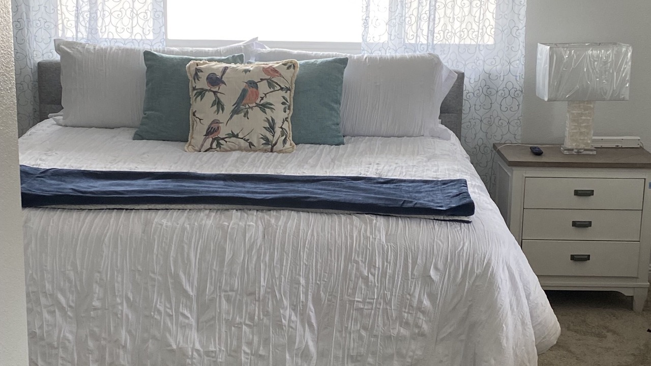 Photo of Bedroom in Lake Elsinore