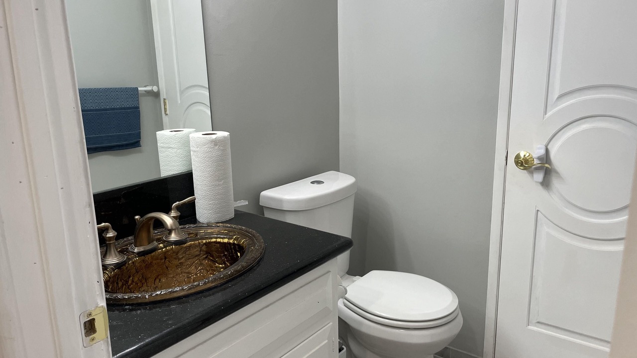 Photo of Bathroom in North Hills West