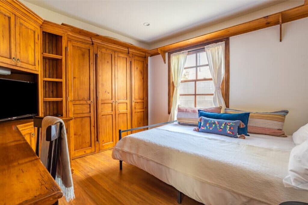 Photo of Bedroom in North Hollywood