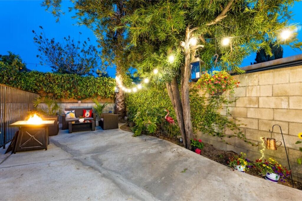 Photo of Patio Balcony in North Hollywood