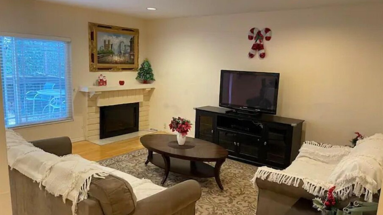 Photo of Livingroom in Hacienda Heights