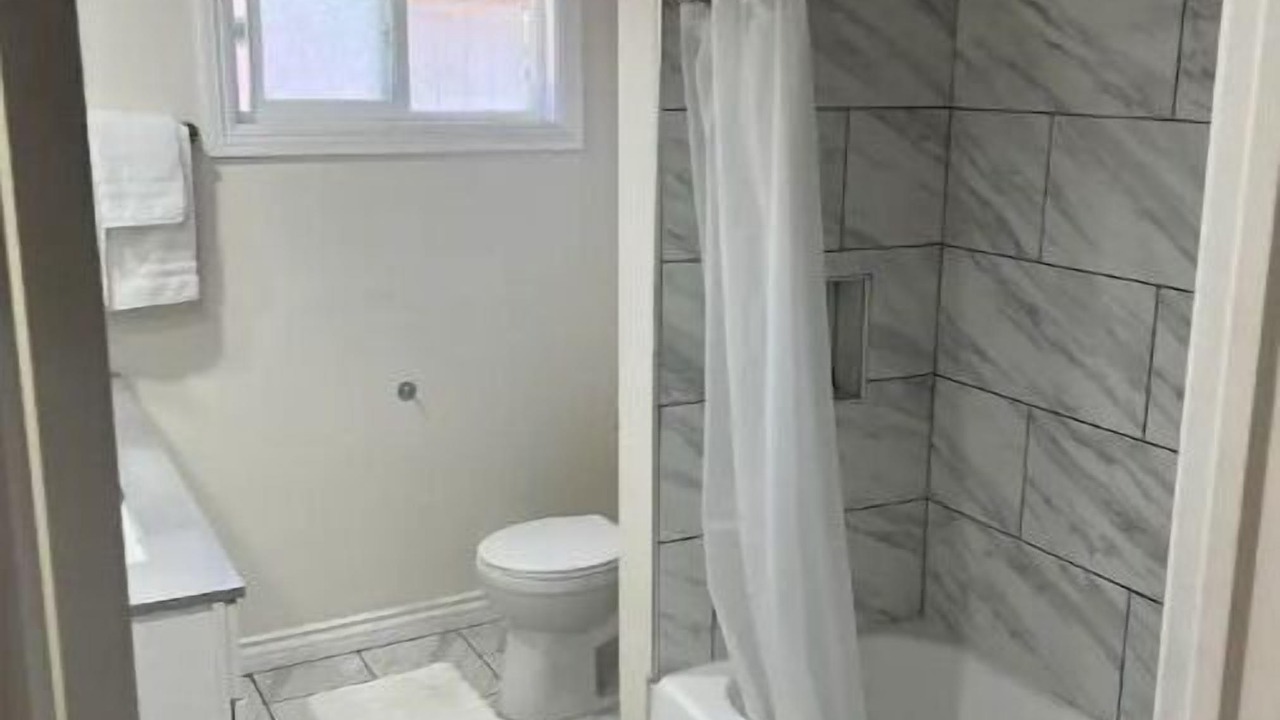 Photo of Bathroom in Hawthorne