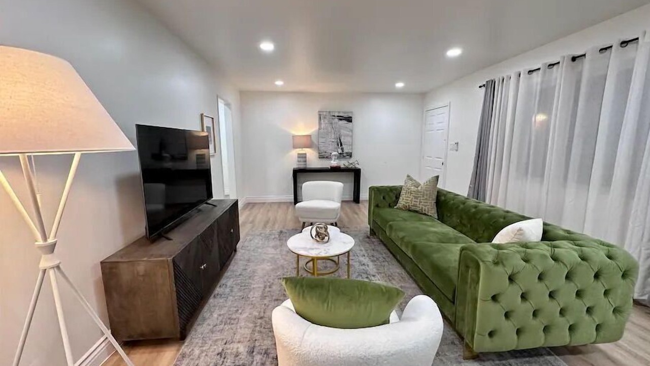 Photo of Livingroom in Ontario