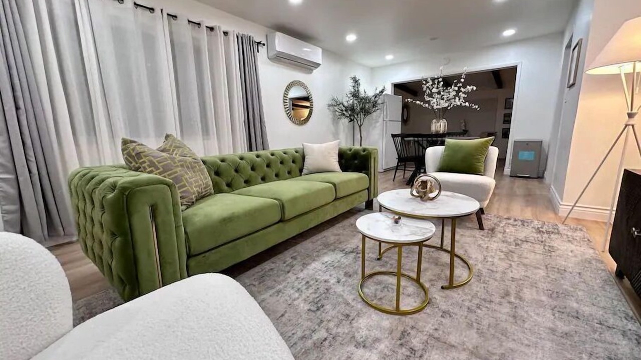 Photo of Livingroom in Ontario