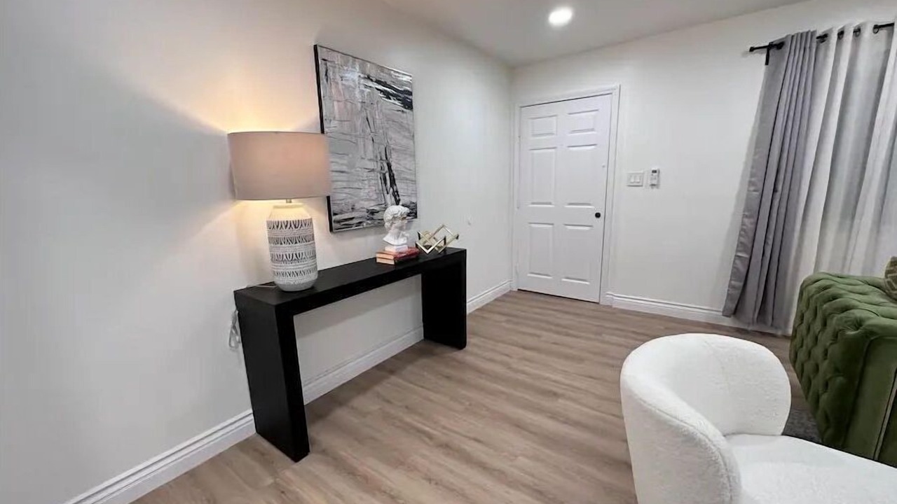 Photo of Livingroom in Ontario
