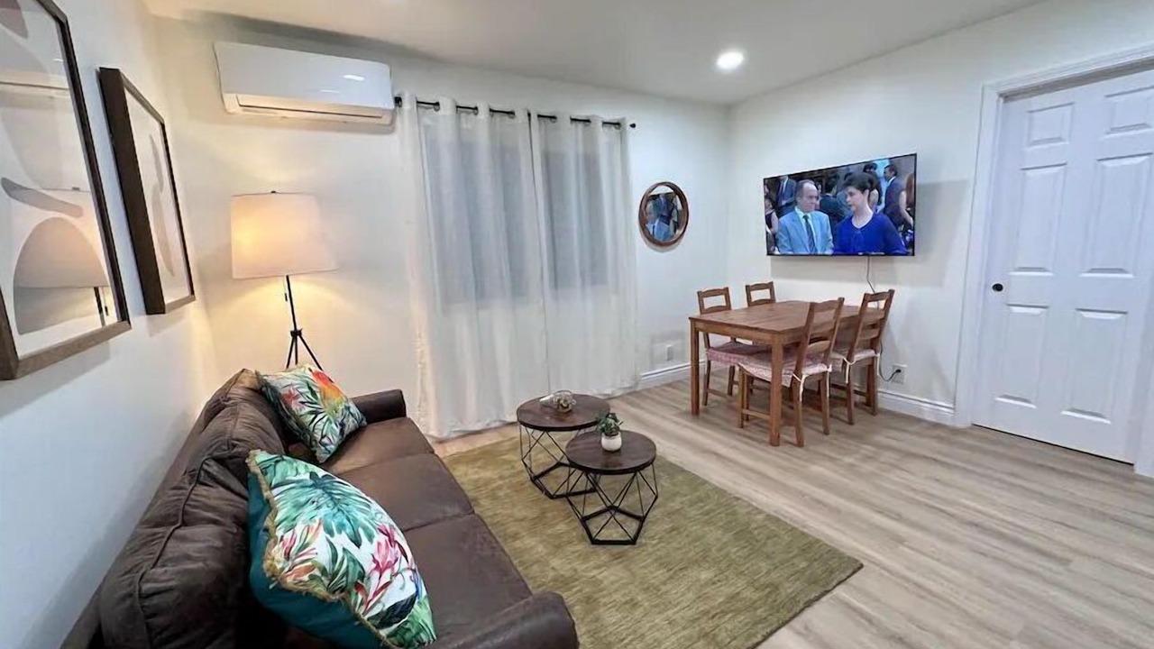 Photo of Livingroom in Ontario