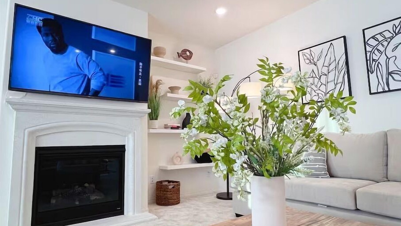 Photo of Livingroom in Hacienda Heights