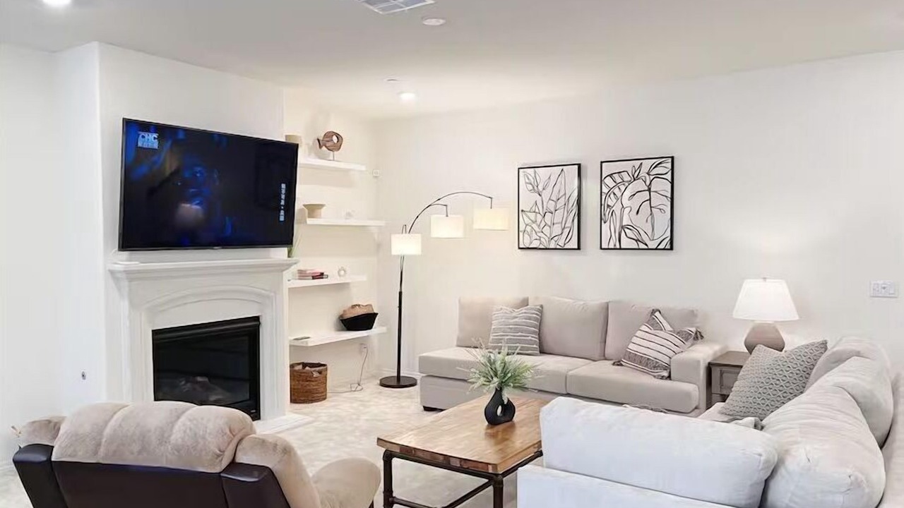 Photo of Livingroom in Hacienda Heights