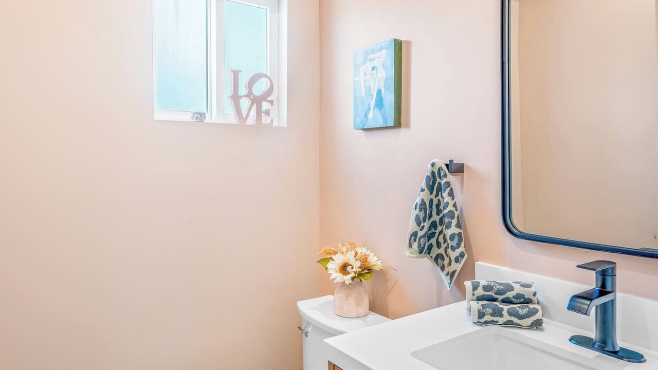 Photo of Bathroom in Sherman Oaks