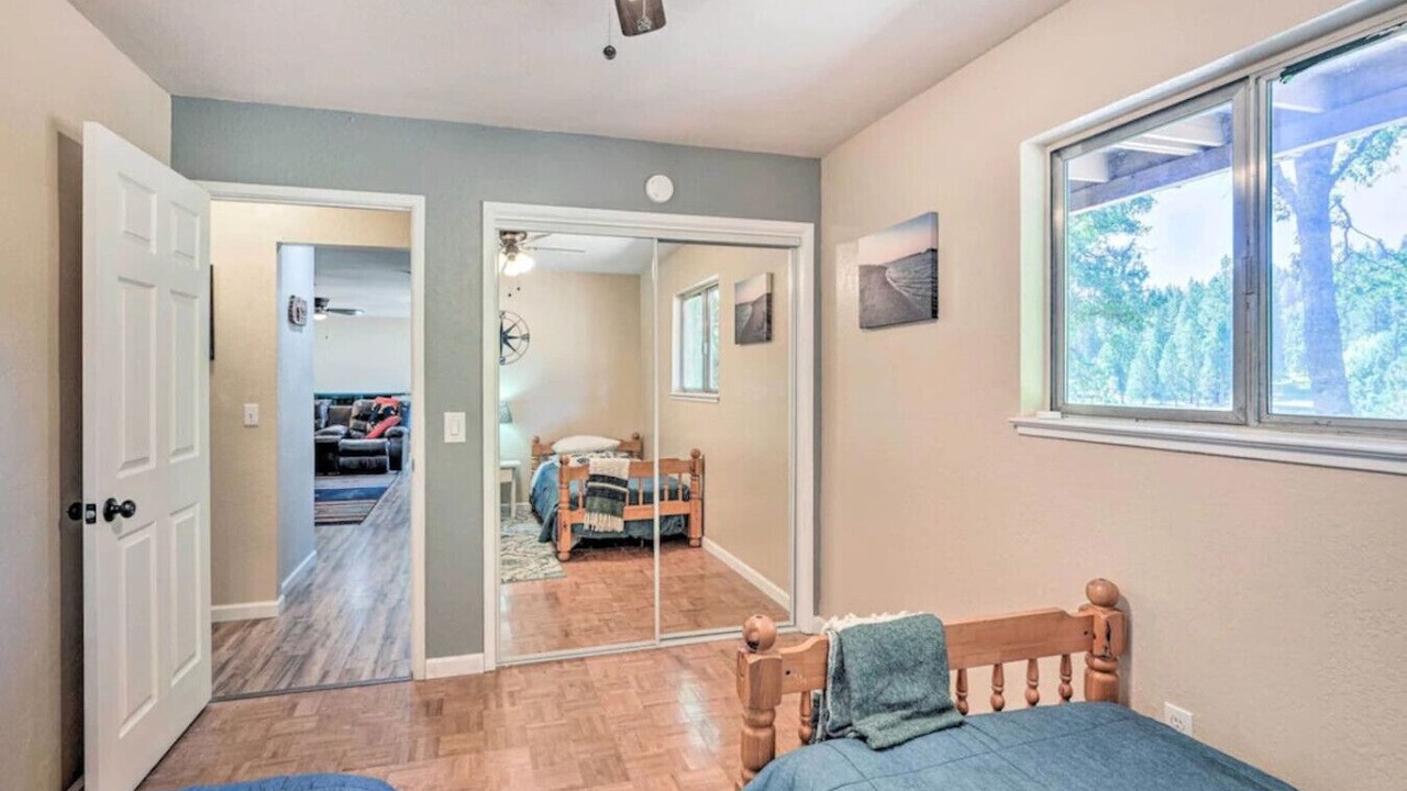 Photo of Bedroom in Glencoe