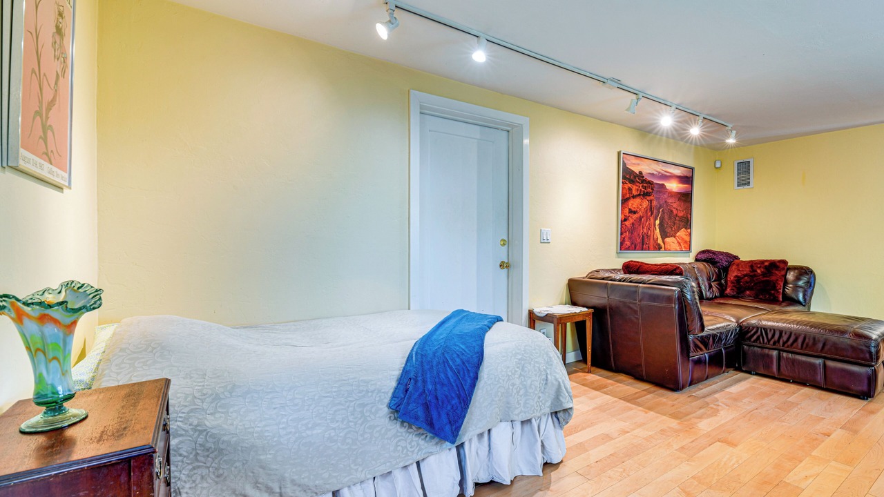 Photo of Bedroom in Almonte