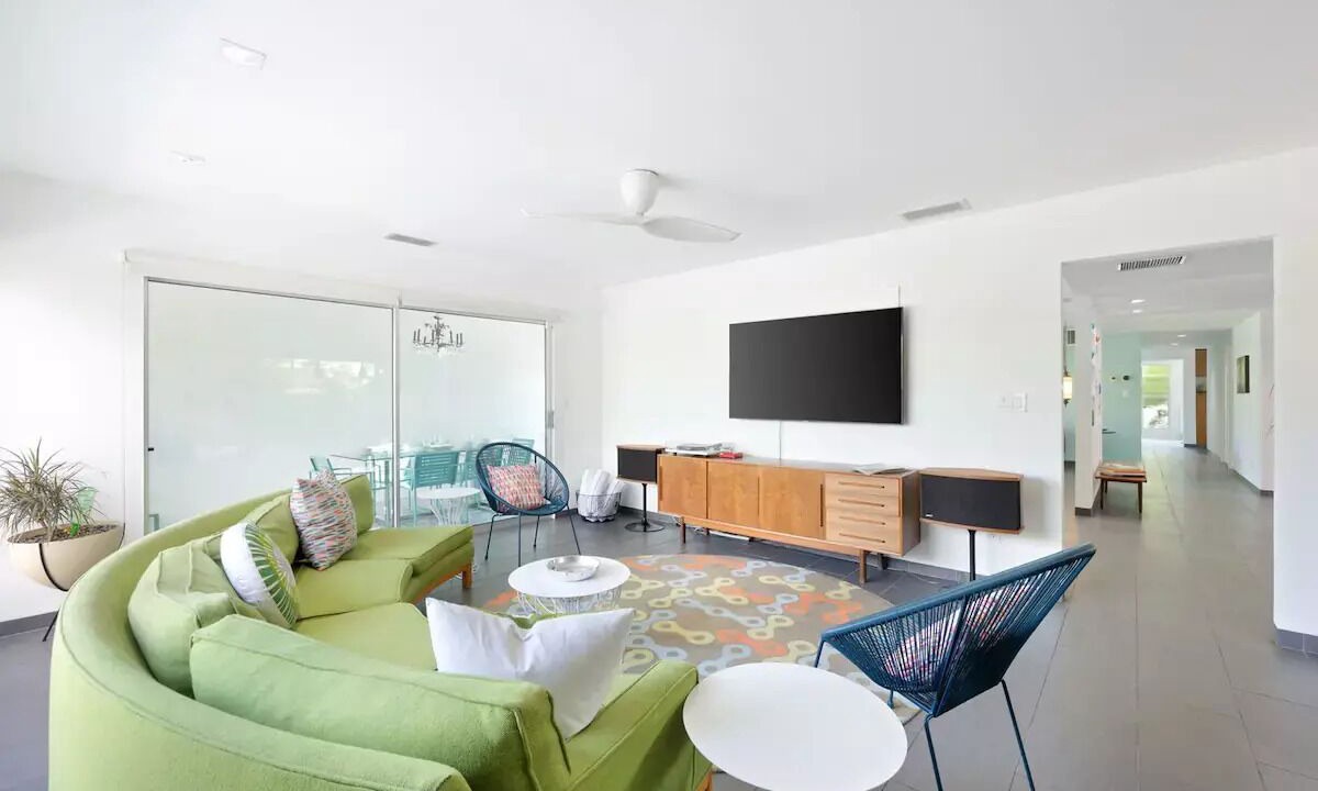 Photo of Livingroom in Deep Well Ranch
