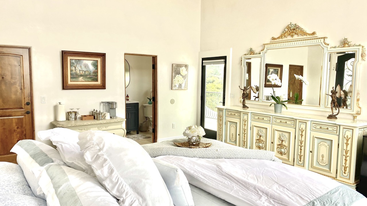 Photo of Bedroom in Elkhorn
