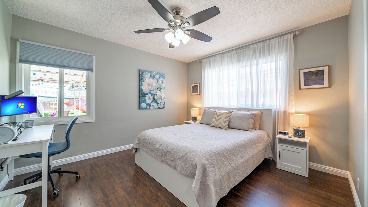Photo of Bedroom in Anaheim Resort