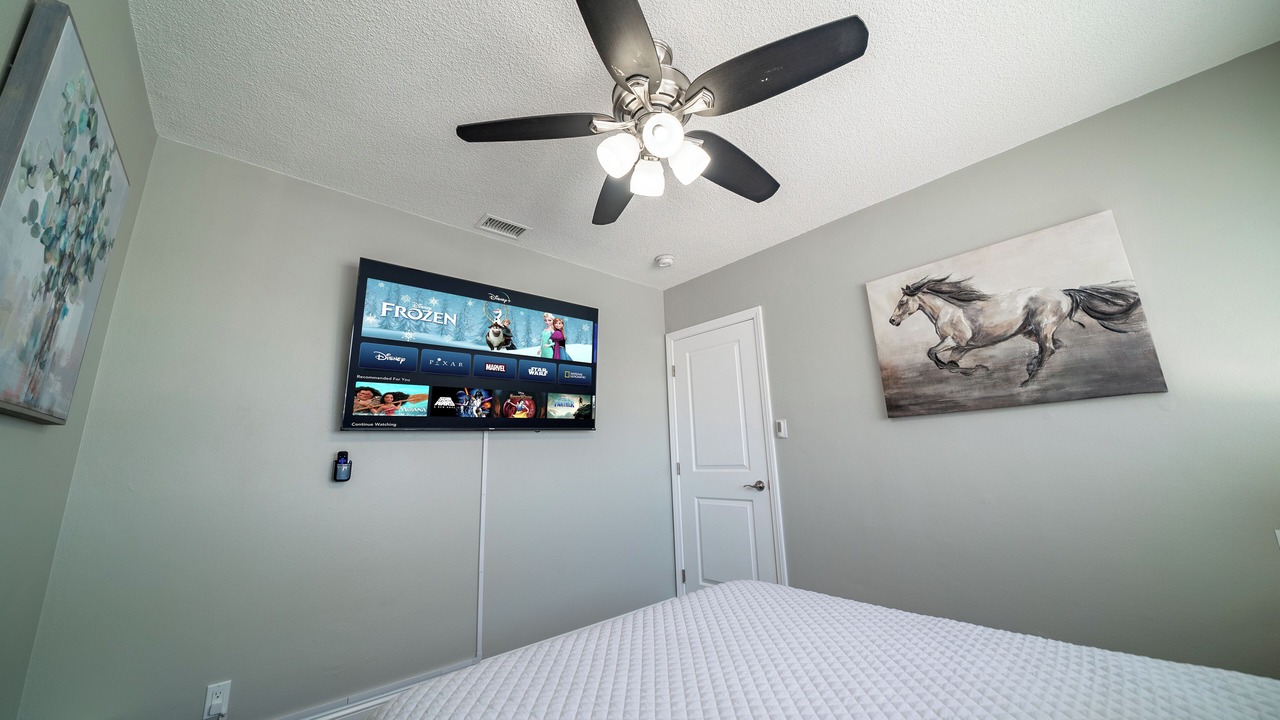 Photo of Bedroom in Anaheim Resort