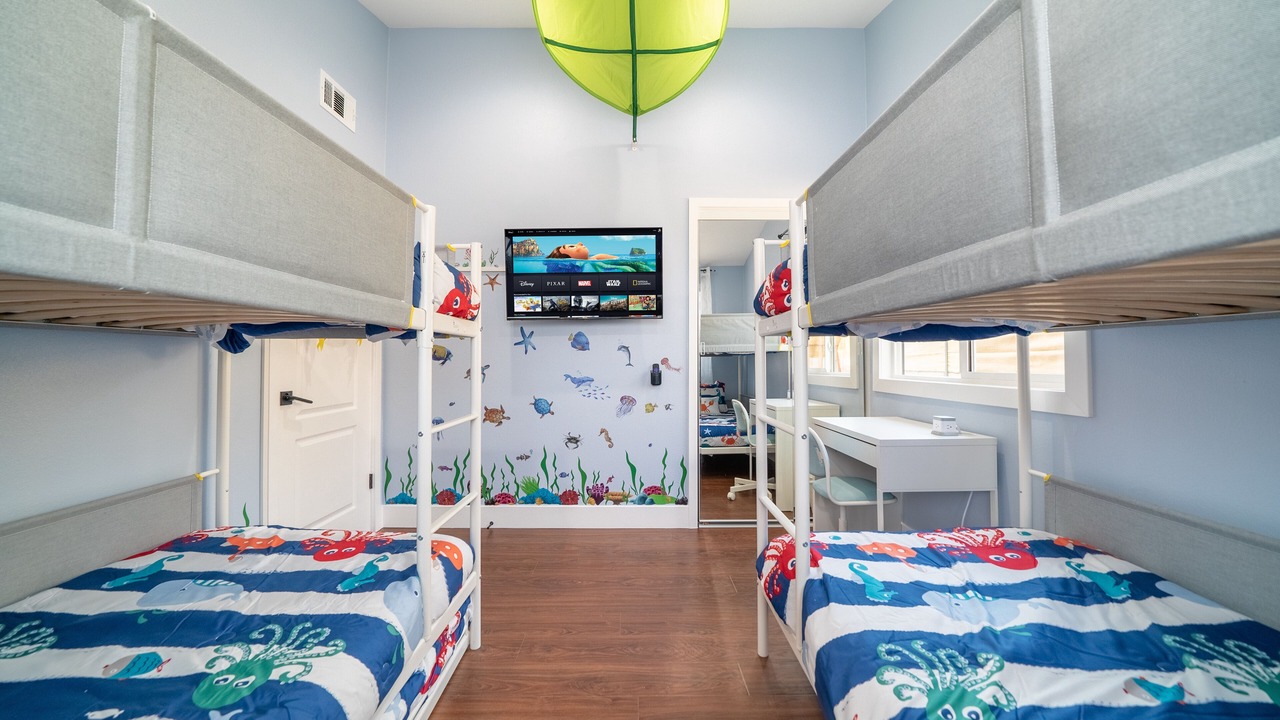 Photo of Bedroom in Anaheim Resort