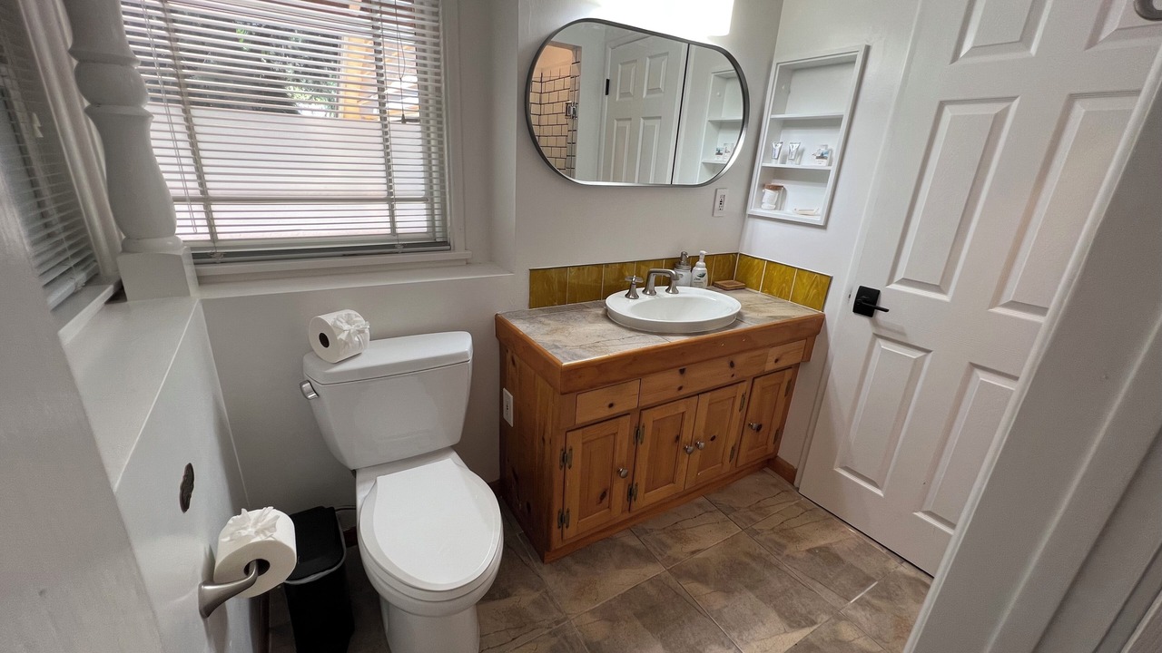 Photo of Bathroom in Woodland Hills
