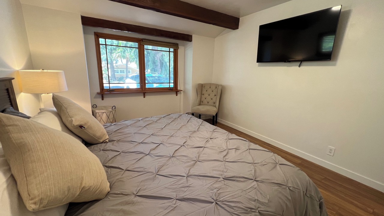 Photo of Bedroom in Woodland Hills