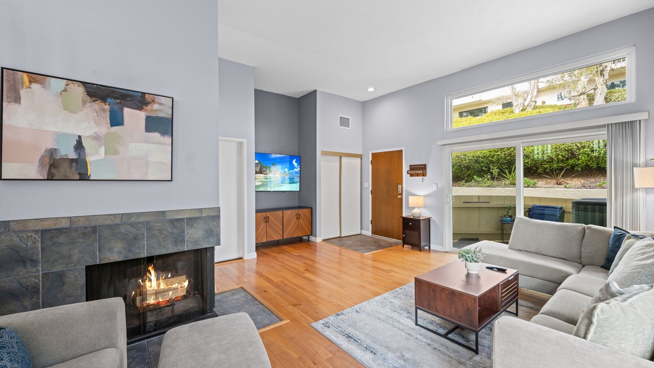 Photo of Livingroom in University City