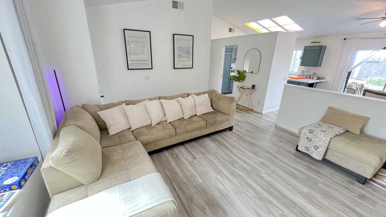 Photo of Livingroom in Palmdale