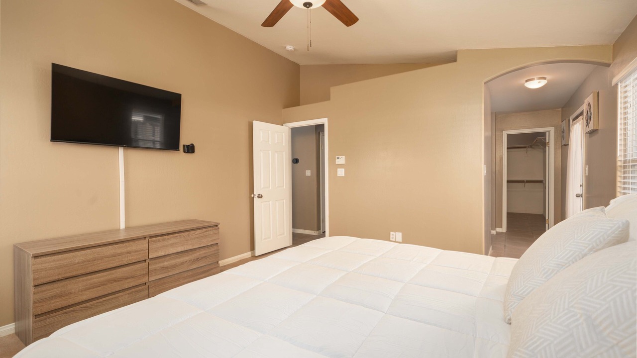 Photo of Bedroom in Pumpkin Center